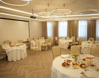 День рождения в Атмосфера