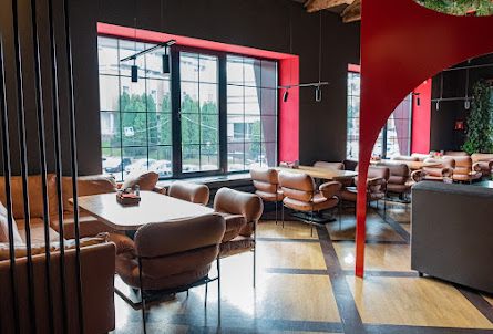 Предтеррасный зал  в Кухонный зал 