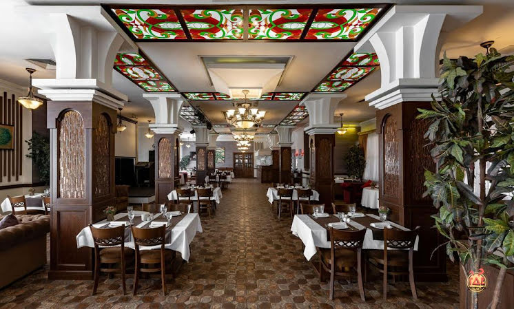 Основной зал в «Бакинский Бульвар Братеево» фотография №1