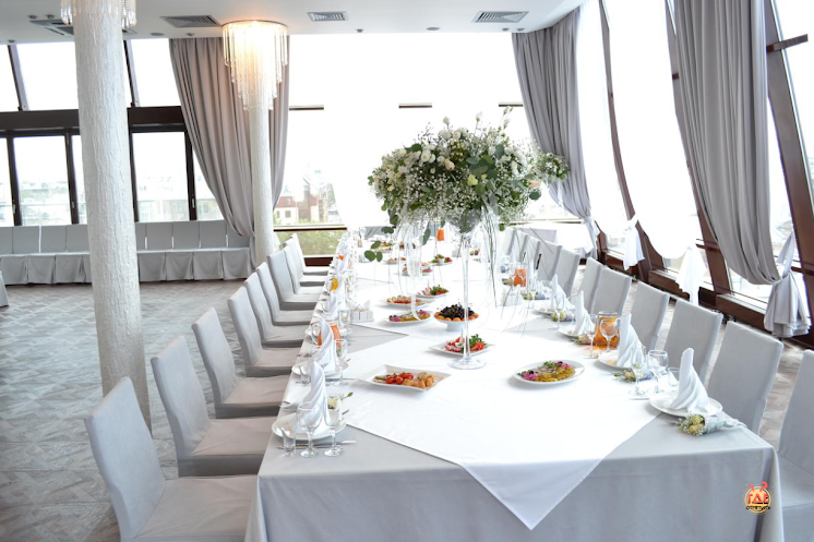 Основной зал в «Altezza» фотография №9