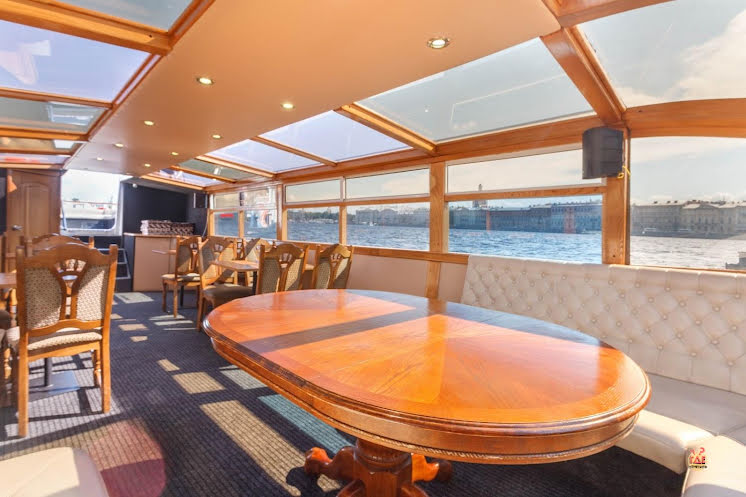 Палуба в «Теплоход "Олимпия"» фотография №6