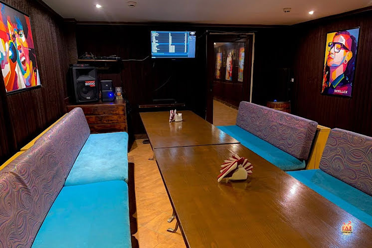 Караоке-зал «Поп-арт» в «Бочка» фотография №4