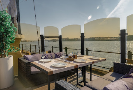 Видовая летняя терраса в Зал «Фрегат Благодать»