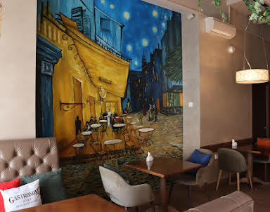  ресторан Vinsent на Мира