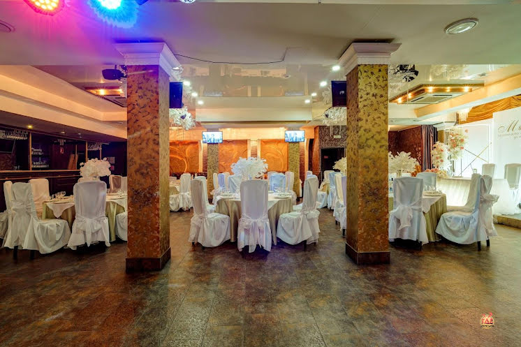 Золотой зал в «Буржуй» фотография №3