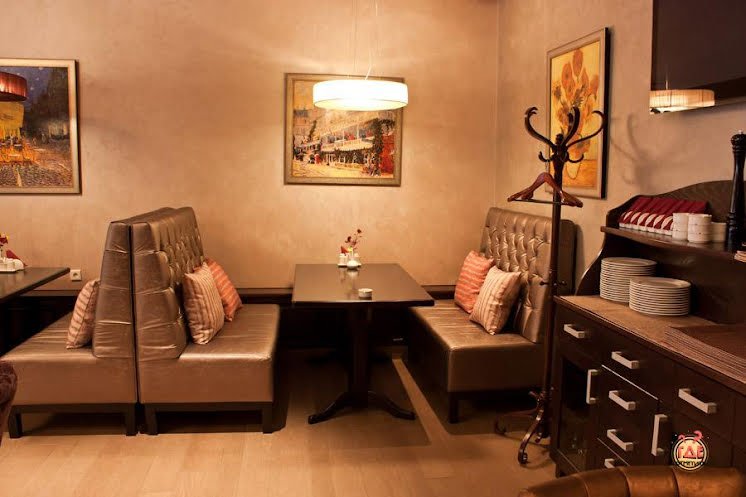 Основной зал в «Vinsent на Мира» фотография № 1