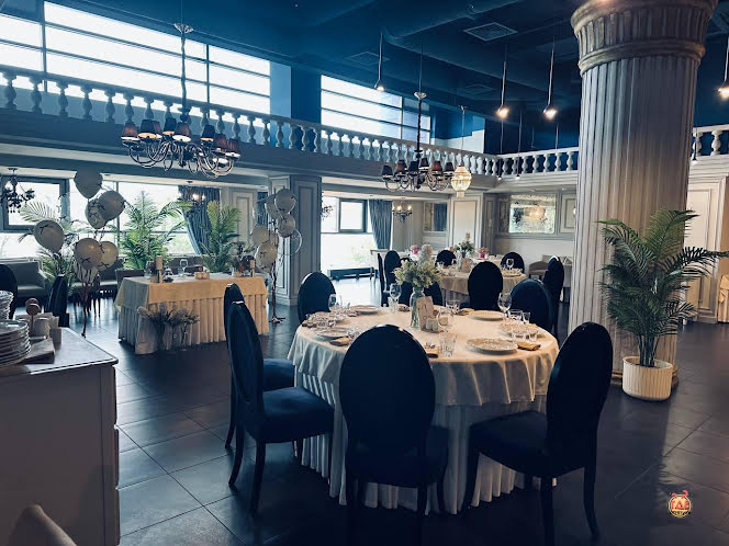 Белый зал в «Ресторанный комплекс Космос» фотография №2