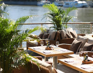  ресторан Yacht Event