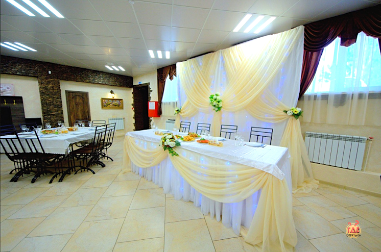 Основной зал  в «У Амира» фотография №5