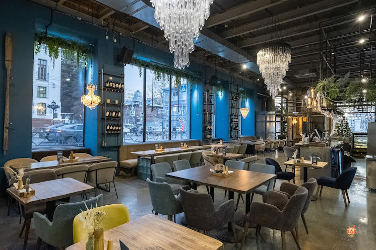 Большой зал в «Filimonov bistro» фотография №6