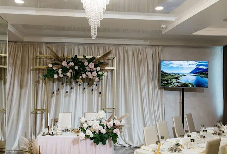 Большой зал в Беседки