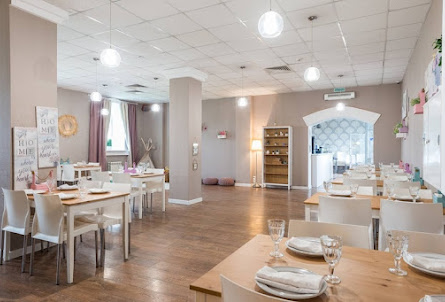 Семейное кафе «Русская сказка» в Семейное кафе «Русская сказка»