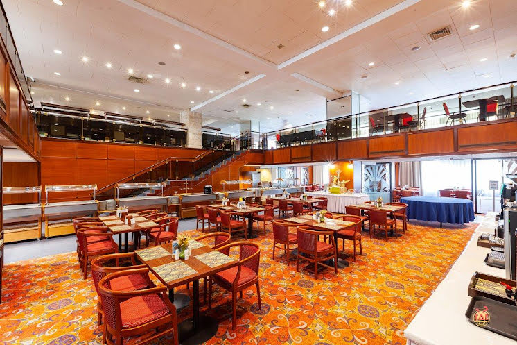 Ресторан «Брассери Эрте» в «Азимут Отель Аэростар» фотография №18