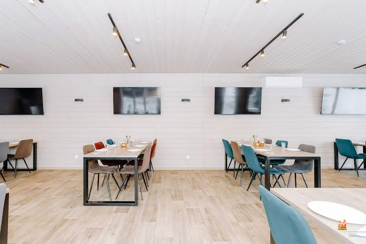 Караоке-зал в «Red House» фотография №6