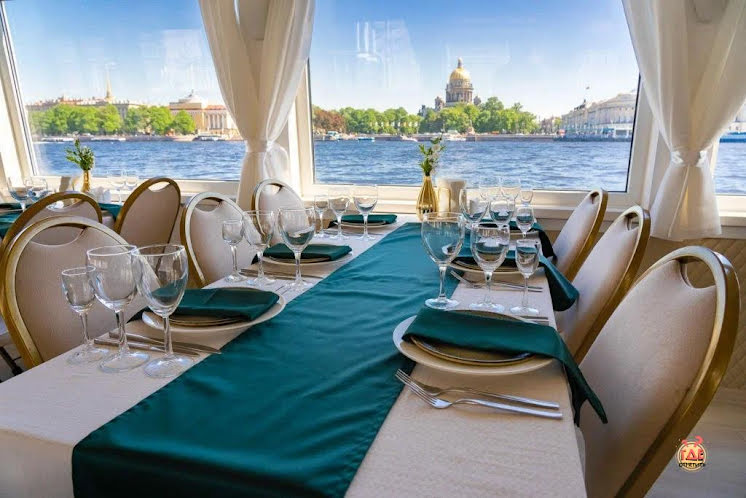 Палуба в «Теплоход "Василий"» фотография №4