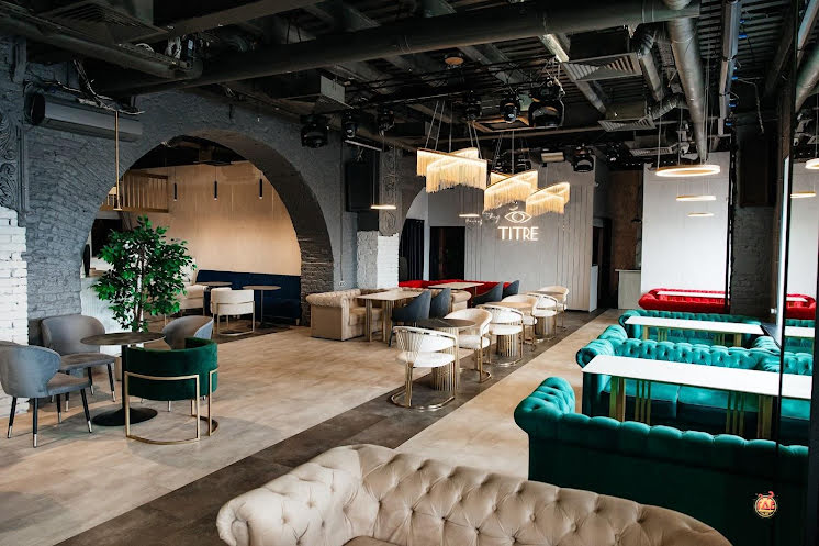 Основной зал  в «Титре» фотография № 1