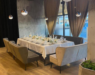  ресторан MOREMI