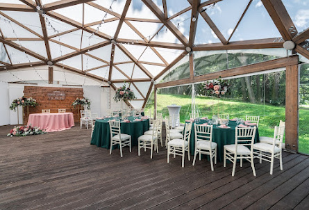 Площадка «Живописная» с шатром в Площадка «Прибрежная»