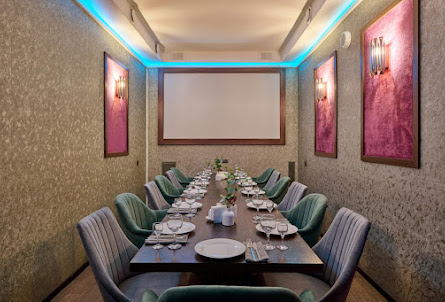 Караоке-зал в Караоке-зал