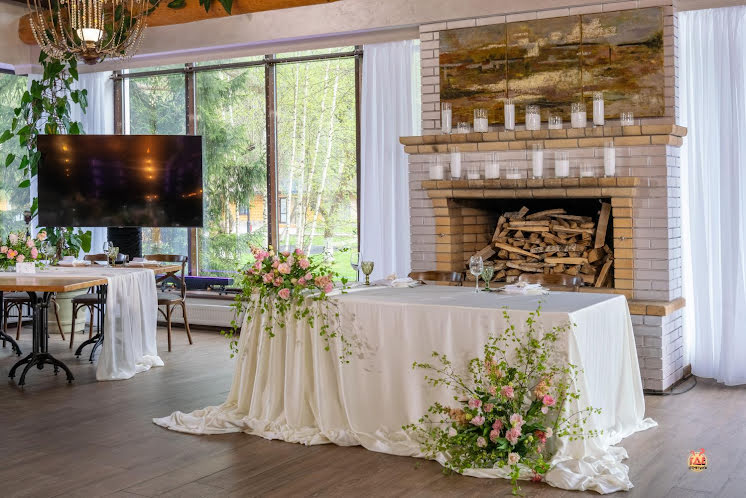 Зал ресторана в «LaFa» фотография №14