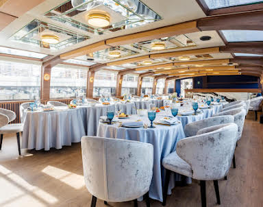 Выпускной в Теплоход "Москва 73"