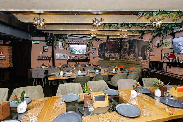 Зал "Брюгге" в «Leuven Belgian Brasserie» фотография №1