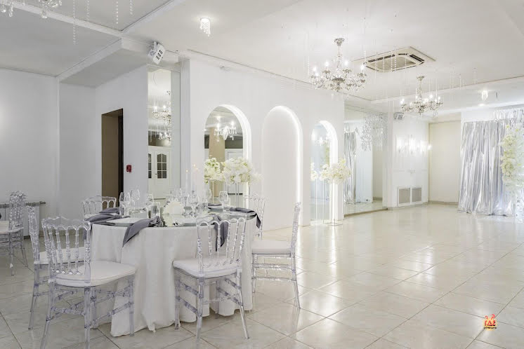 Основной зал  в «Серебро» фотография №9