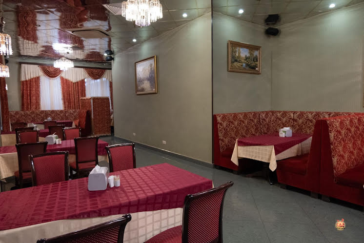 Зал Ресторана в «Angel Hotel» фотография №14