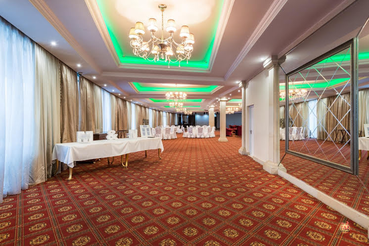 Основной зал  в «Бакинский бульвар  Аврора» фотография №2