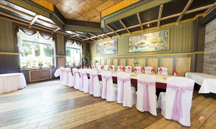 Основной зал в «Фруктовый сад» фотография №12