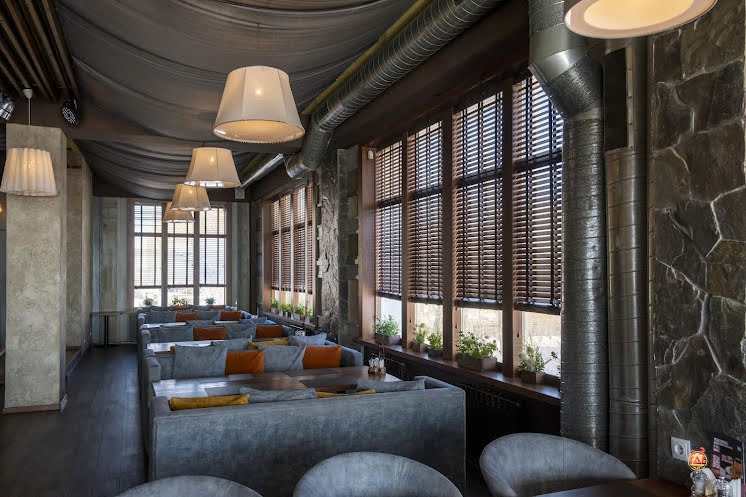 Основной зал  в «Мангал» фотография №11