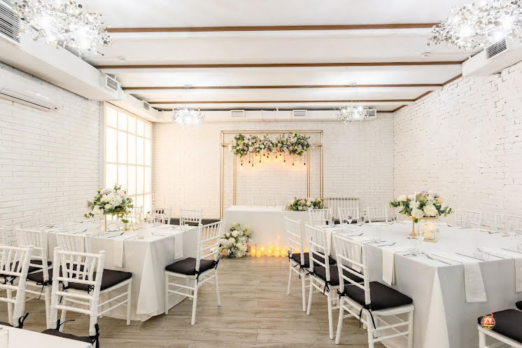 Банкетный зал  в «Банхоф на Мира» фотография №7