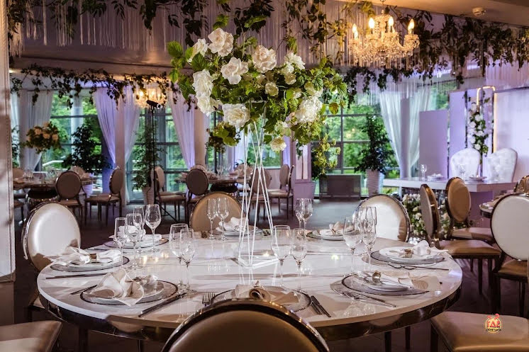 Основной зал  в «Vinity в Таврическом саду» фотография №18