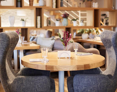  ресторан BONA на Есенина