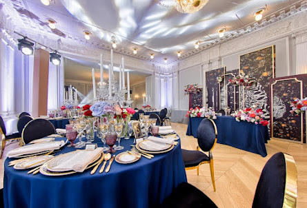 Основной зал  в Основной зал 