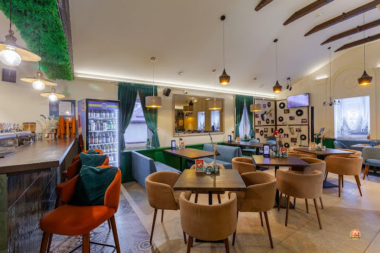 Основной зал в «Брассерия 0’33» фотография №14