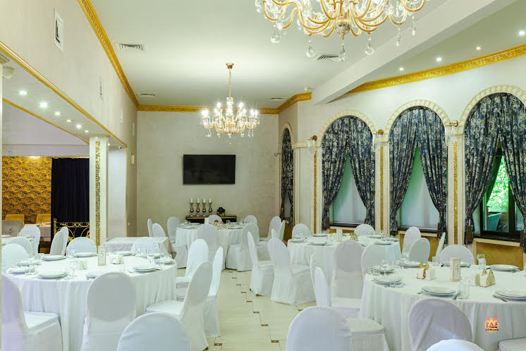 Центральный зал в «Ночной Дворик» фотография №13