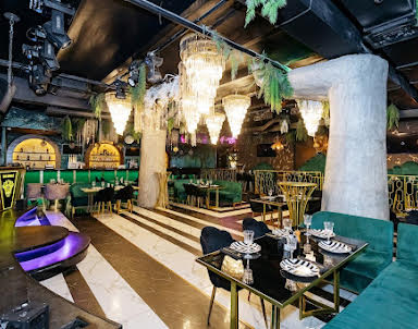  ресторан The Jungle Restaurant Theatre