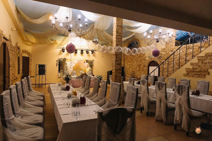 Основной зал в «Виктория» фотография №1