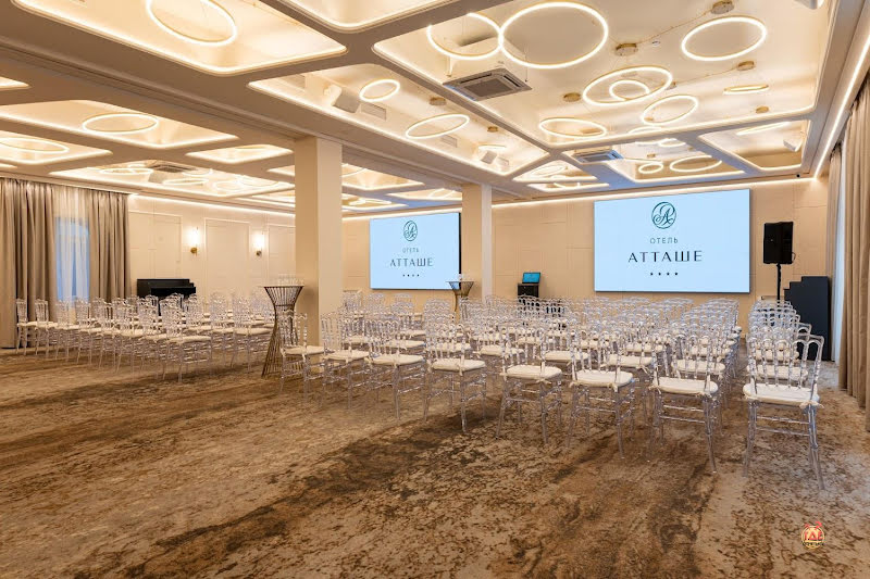 Атташе фотография №2