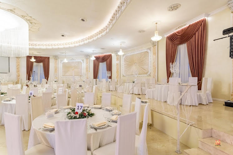 Большой банкетный зал в «Колизей Холл» фотография №2