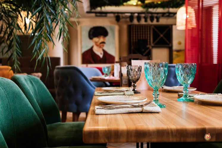 Основной зал  в «ВанГоги» фотография №18