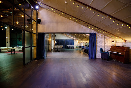 Малый зал в Малый зал