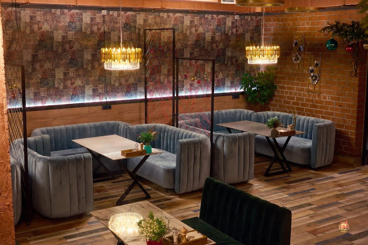 Основной зал в «Haze Bar на Краснолесья» фотография №9