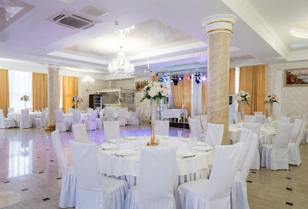 Зал «Белый» в Зал «Каминный»