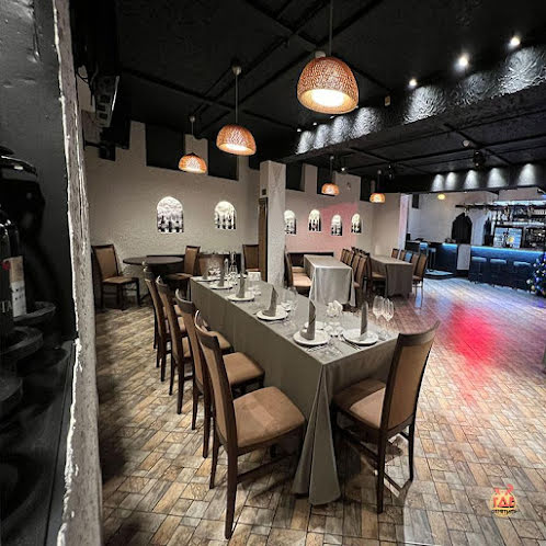 Зал ресторана «Барев» в «Барев» фотография №3