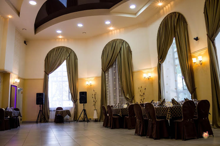 Банкетный зал в «Арт-кафе «ЧАЙКА»» фотография №5