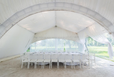 Средний шатер «Берег» в Малый шатёр «Островок»