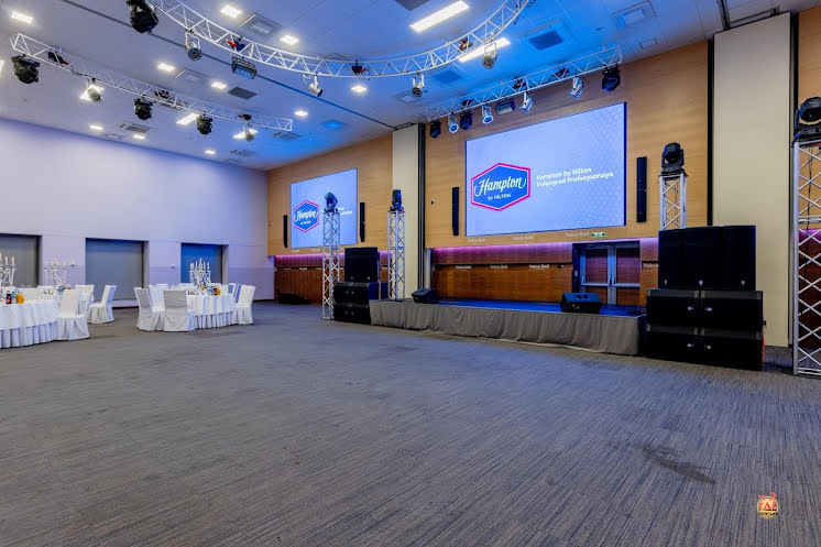 Основной зал  в «Volga Hall» фотография №5