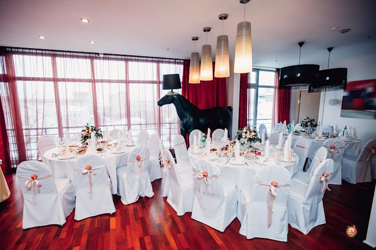 Номер Люкс Cherman в «MEAT&MORE» фотография №1